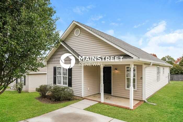 2731 Lomond St - Photo 2 of 16