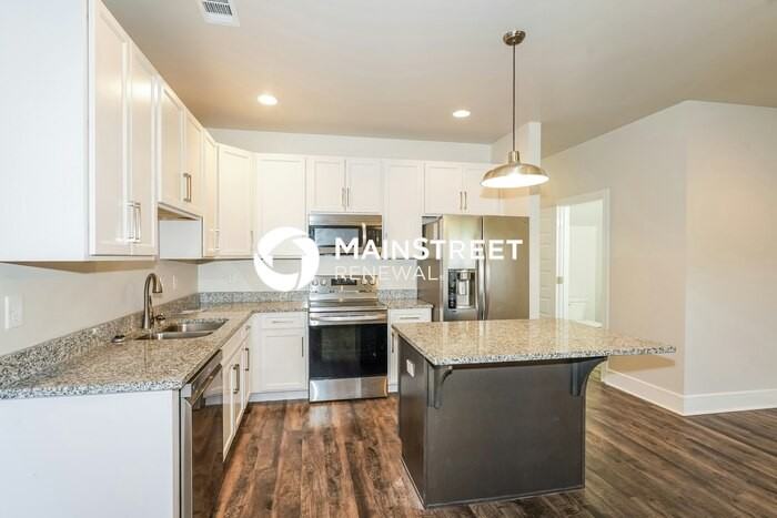136 Hartsville Ct - Photo 7 of 17