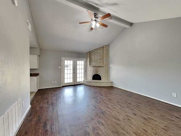 722 E Brown Ln - Photo 5 of 22