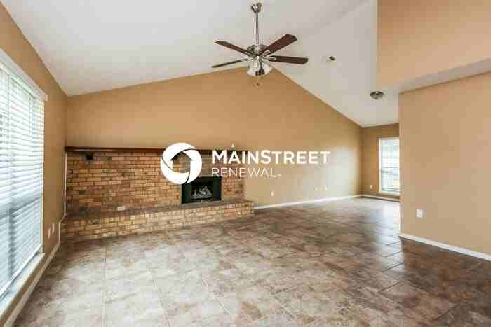 614 Melissa Ln - Photo 5 of 17