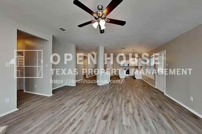 7016 Raintree Way - Photo 5 of 20