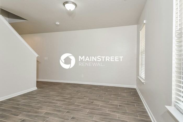 4902 Mystic Oak Dr - Photo 4 of 17