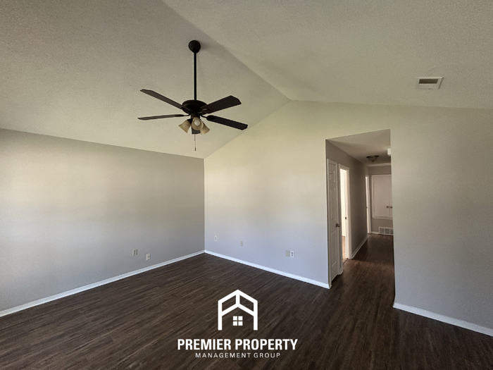 4174 Highgate Dr - Photo 3 of 12