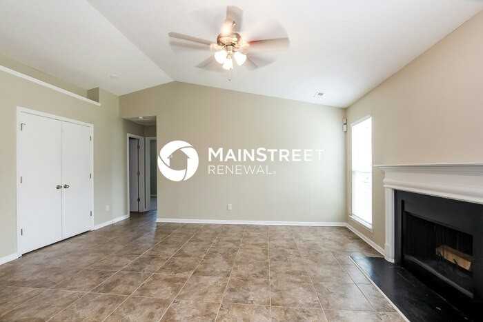 13031 Planters Row Dr - Photo 3 of 16