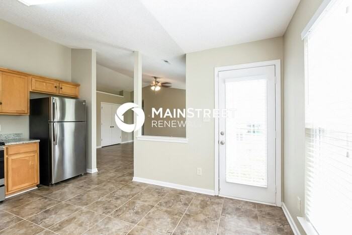 13031 Planters Row Dr - Photo 7 of 16