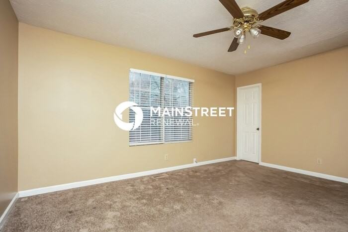 3783 Chapel Hill Rd - Photo 7 of 15