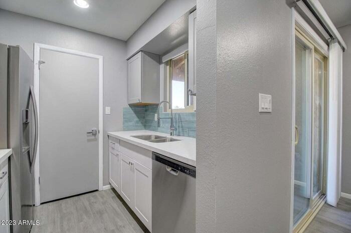 2220 W Dora St #214 - Photo 7 of 21