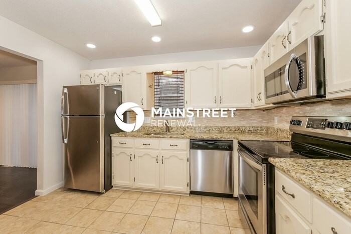 113 Se Rockwood St - Photo 6 of 17