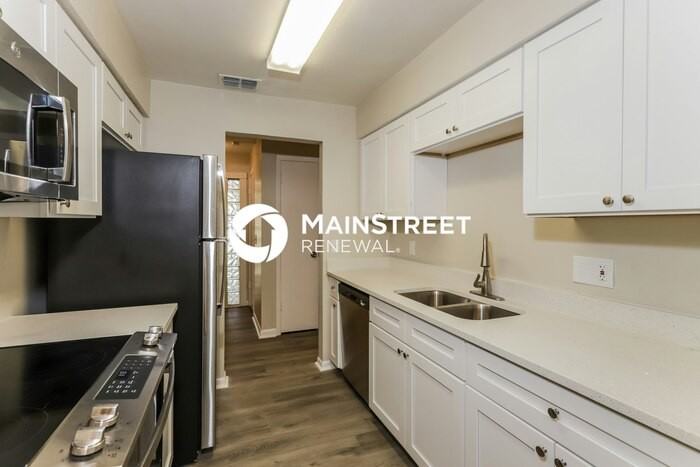 1114 Park St - Photo 7 of 18