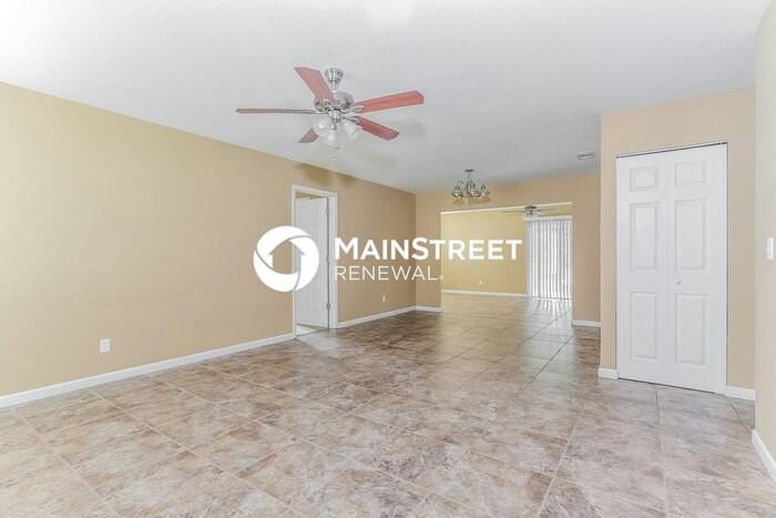 650 Brickell St Se - Photo 4 of 16