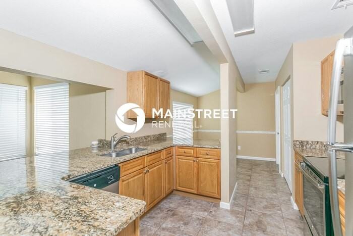 650 Brickell St Se - Photo 5 of 16