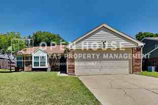 407 Rosemary Ln - Photo 1 of 1