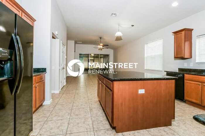 1496 Dittmer Cir Se - Photo 6 of 16