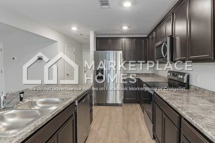 98 Dunnoman Dr - Photo 7 of 25
