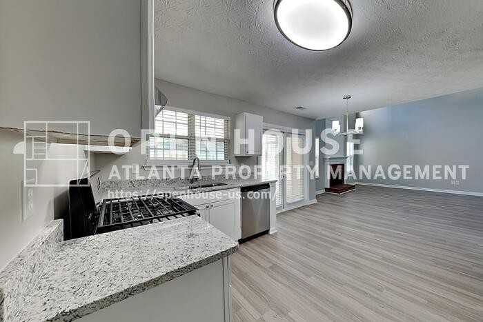 1618 Sparrow Wood Ln Sw - Photo 7 of 20