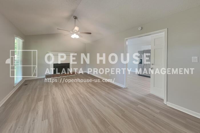 59 Wendy Way - Photo 4 of 20