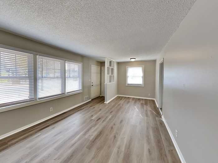 5201 Logan Ave N - Photo 3 of 20