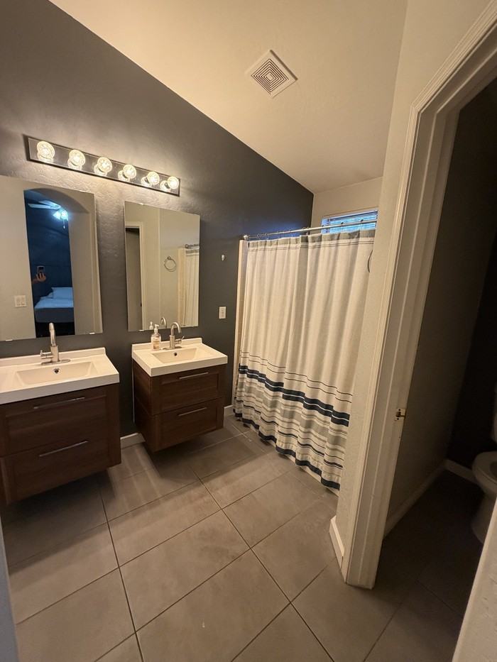 5515 S 15th Way - Photo 5 of 10
