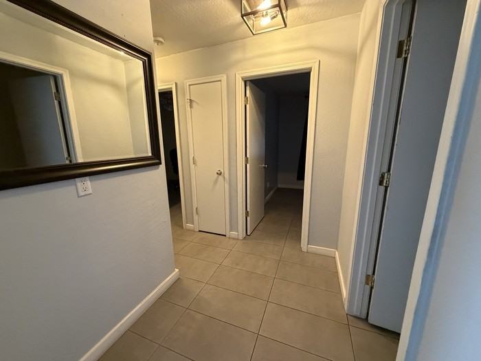 5515 S 15th Way - Photo 7 of 10