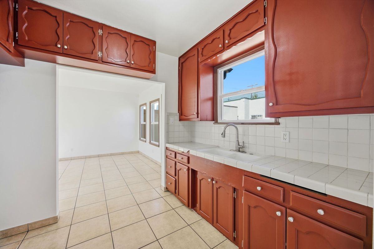 2565 Kansas Ave ##B - Photo 7 of 15