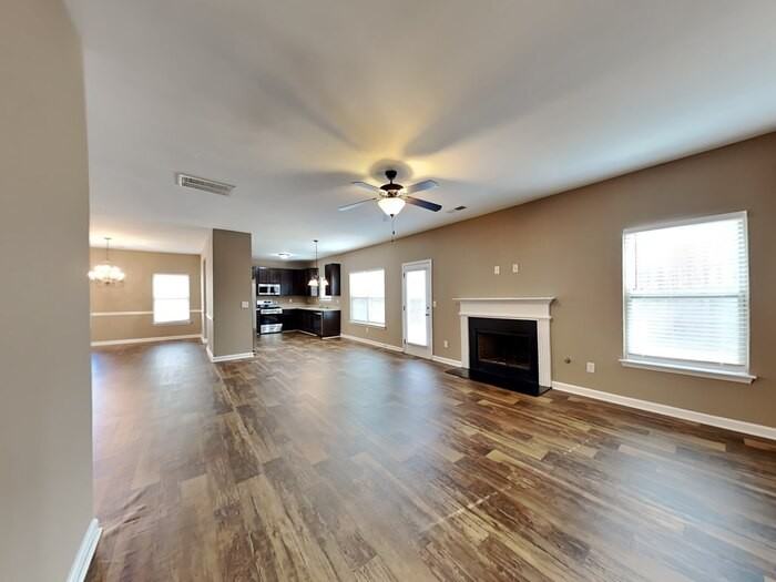 4885 Medlock Trail Ct - Photo 4 of 28
