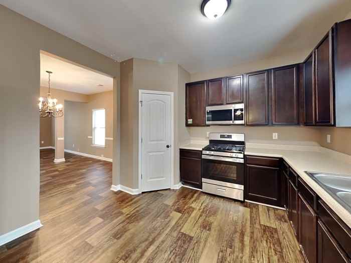 4885 Medlock Trail Ct - Photo 6 of 28
