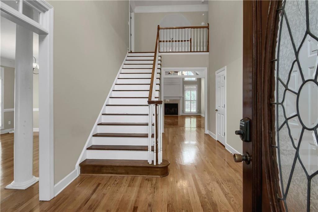 312 Declaire Way Ne - Photo 4 of 36