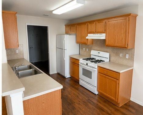 636 Fort Thomas Pl - Photo 6 of 10