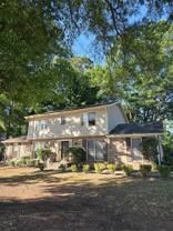 2206 Country Club Dr Se - Photo 1 of 1