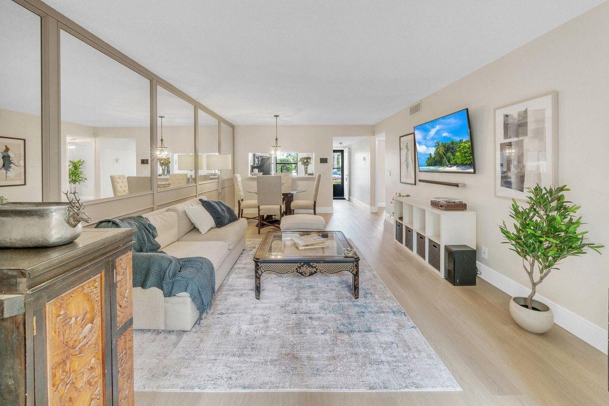 22136 Palms Way - Photo 3 of 3