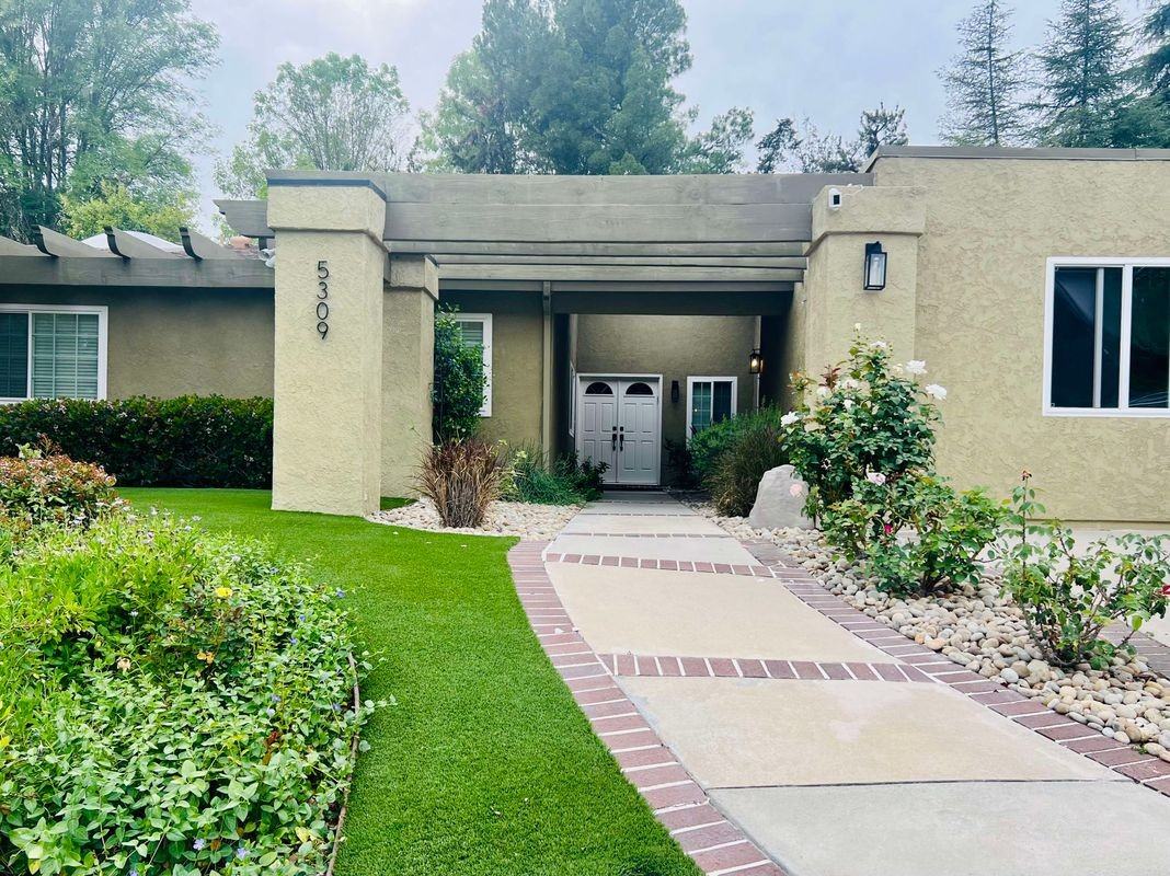 5309 Lockhurst Dr