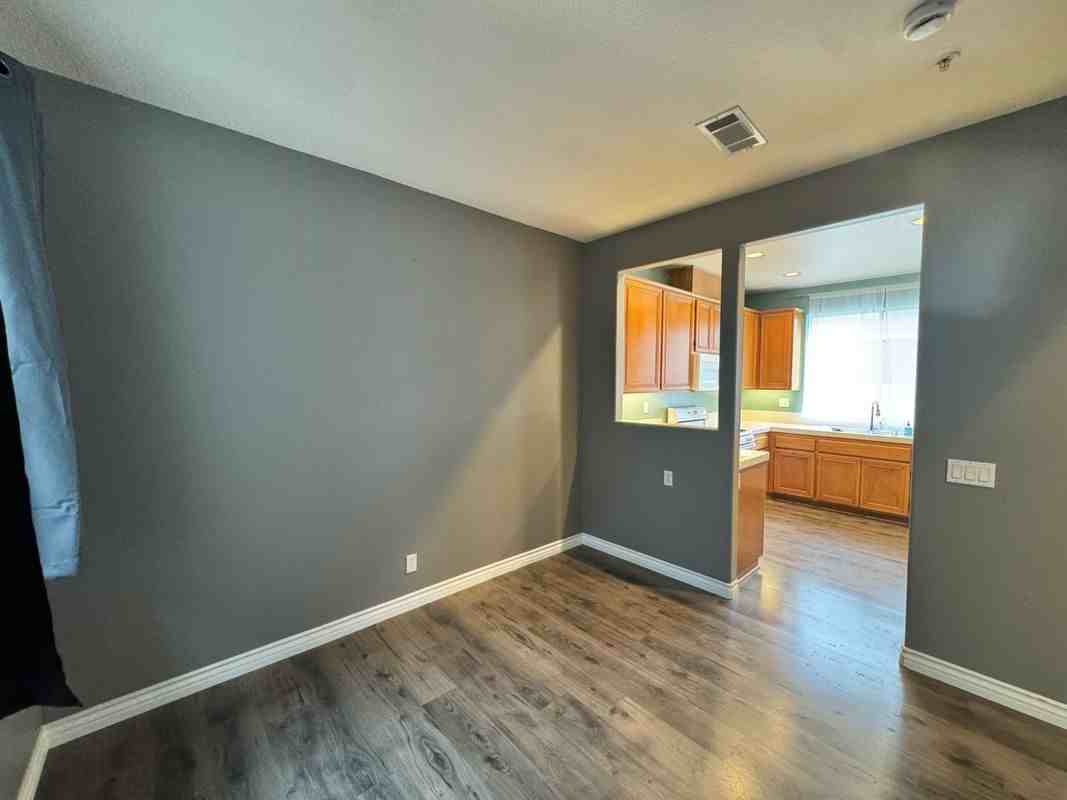 74 Seacountry Ln - Photo 5 of 23
