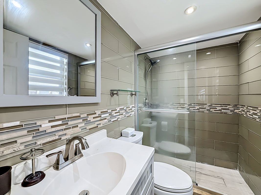 18296 Mediterranean Blvd ##404 - Photo 7 of 26