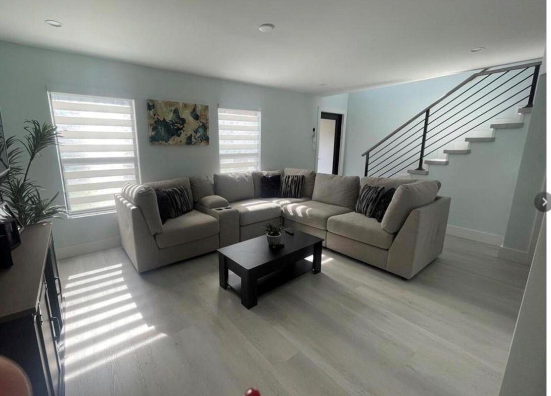 42 Madrid Ln - Photo 4 of 11
