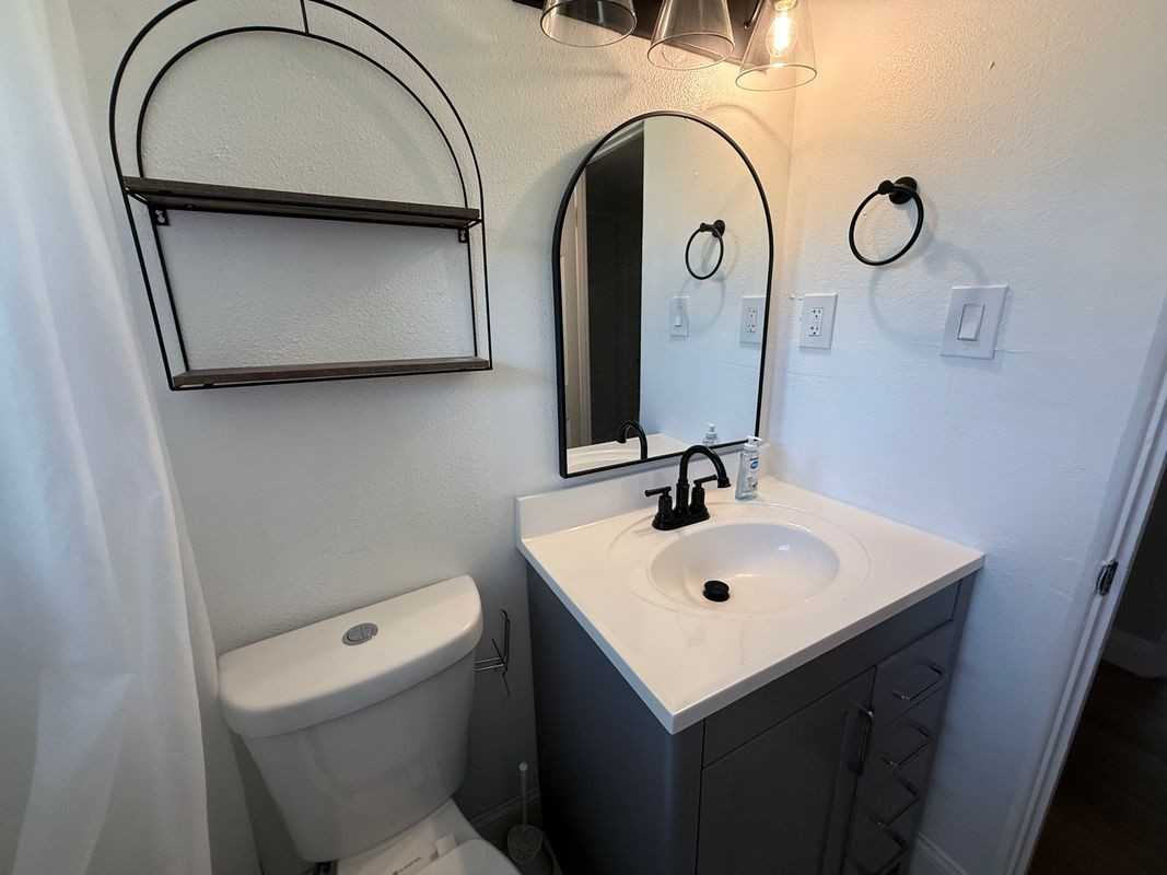 4050 Mount Sterling Ave - Photo 6 of 10