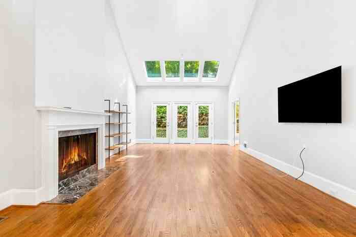 459 Ivy Park Ln Ne - Photo 7 of 32