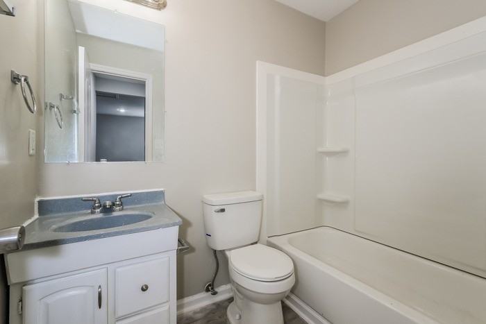 1910 Neptune Dr - Photo 7 of 11