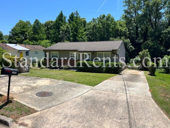 2344 Clarissa Dr Nw - Photo 2 of 16