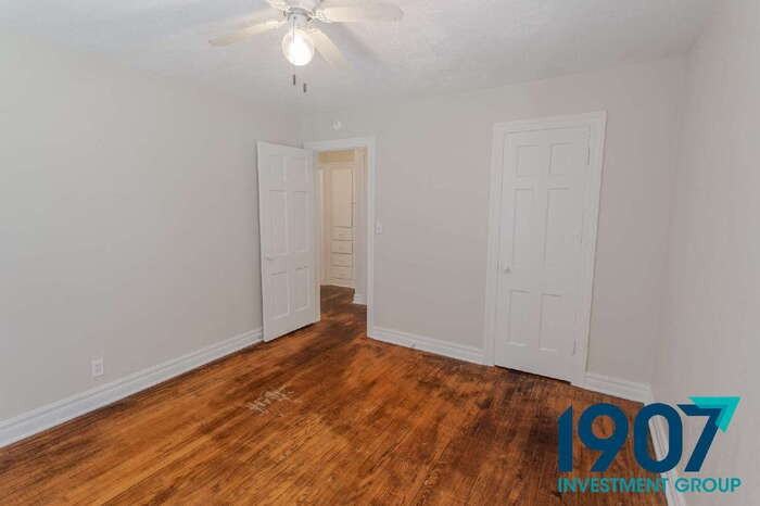 2321 Ne 25th St - Photo 7 of 22