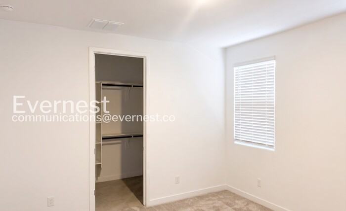 3343 S 156th Dr - Photo 6 of 13