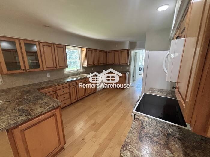 811 Myrtle St - Photo 3 of 29