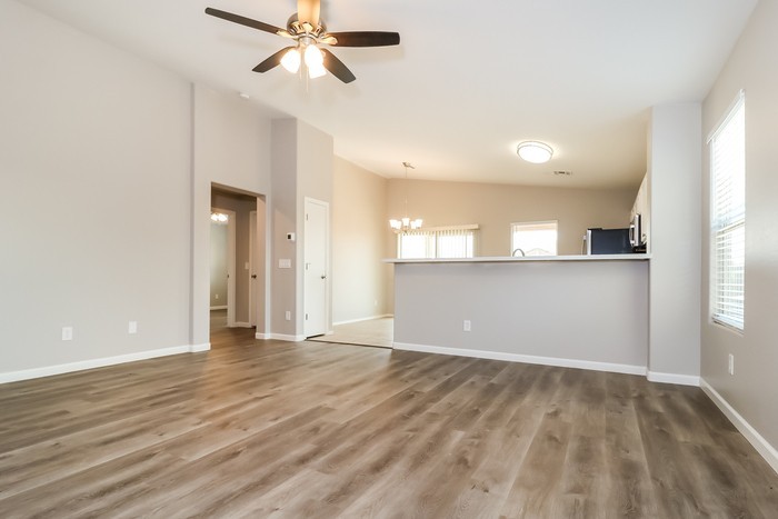 18619 W Lupine Ave - Photo 5 of 20