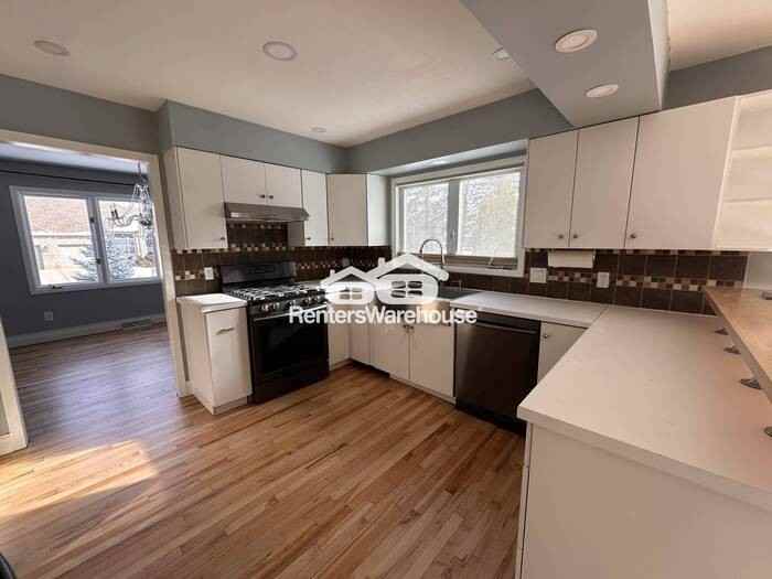 13808 Frontier Ln - Photo 2 of 37
