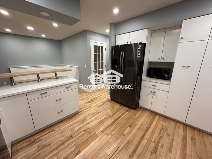 13808 Frontier Ln - Photo 4 of 37