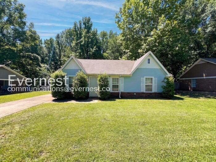 5565 Chapel Hill Dr - Photo 2 of 23