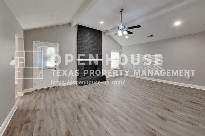 114 Liberty Dr - Photo 4 of 20