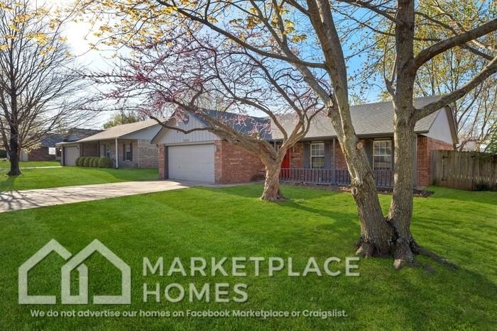 4309 W Chaparral Ln - Photo 2 of 21