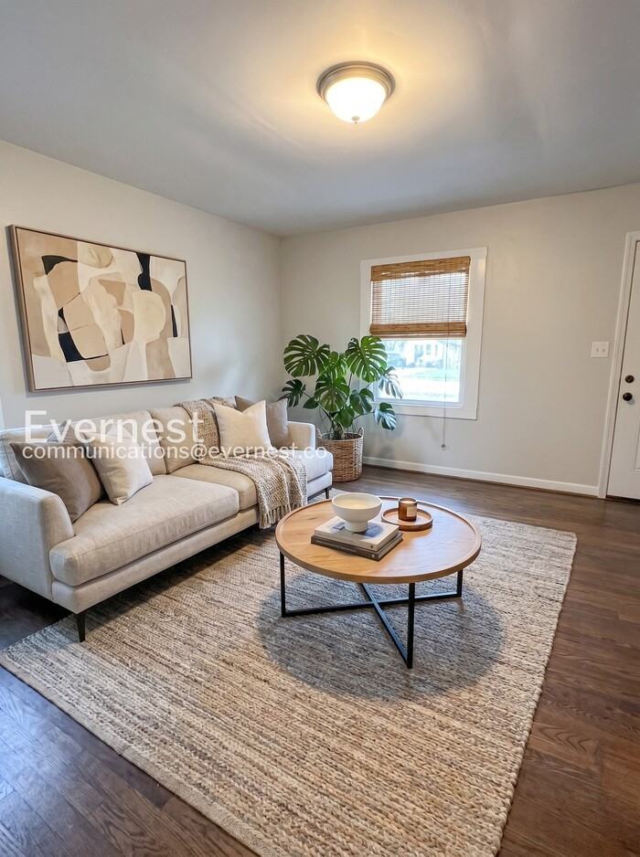 5725 Avenue O - Photo 3 of 22