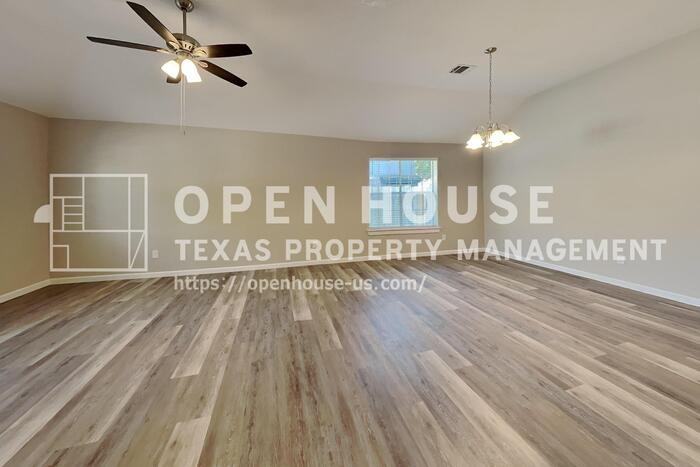 18811 Sandia Pines Dr - Photo 4 of 20