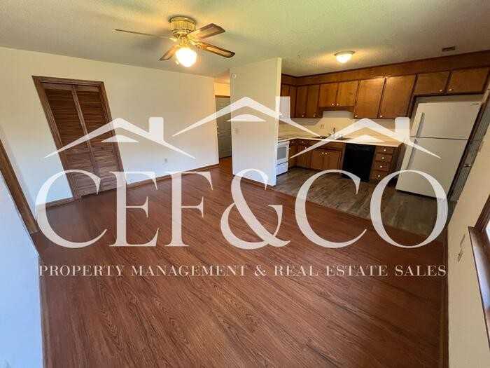 123 Lacey Ln - Photo 4 of 17